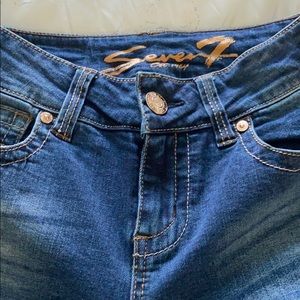 Seven jeans